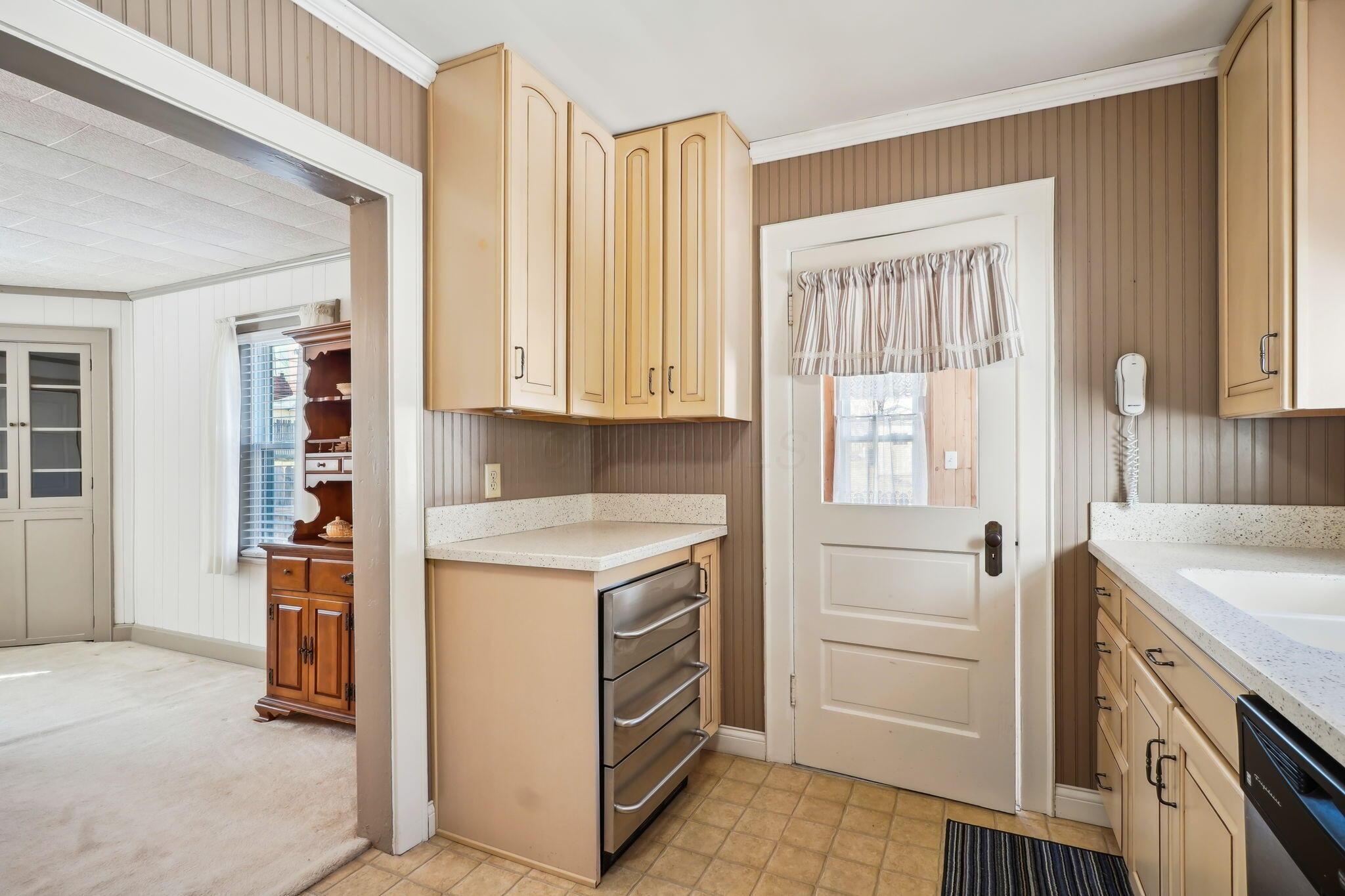 323 E Walnut Street, Lancaster, Ohio image 23