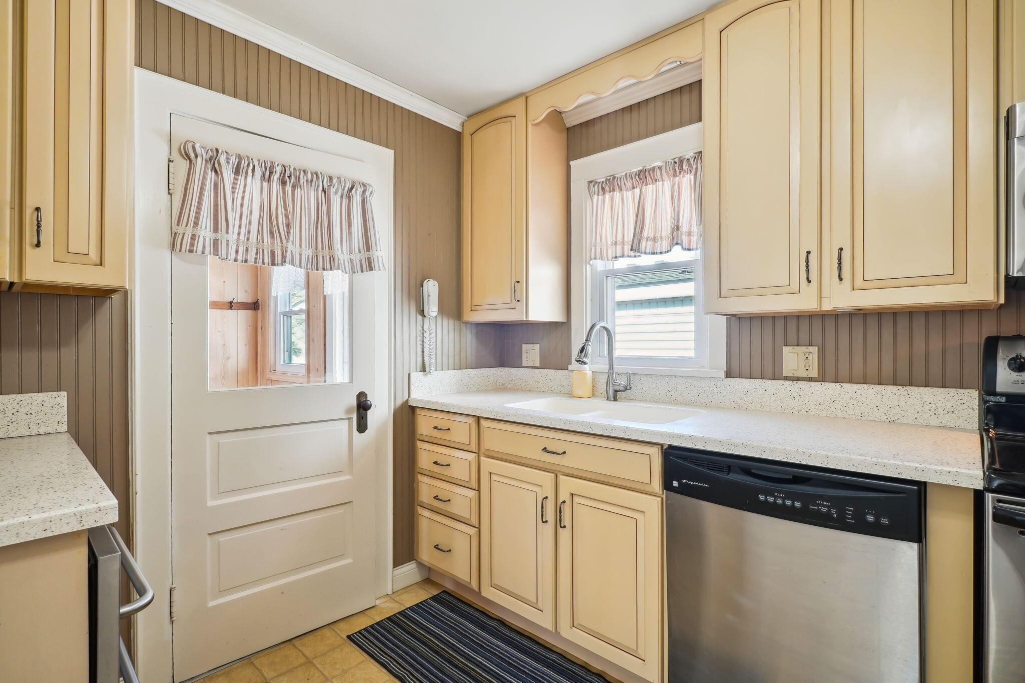323 E Walnut Street, Lancaster, Ohio image 22