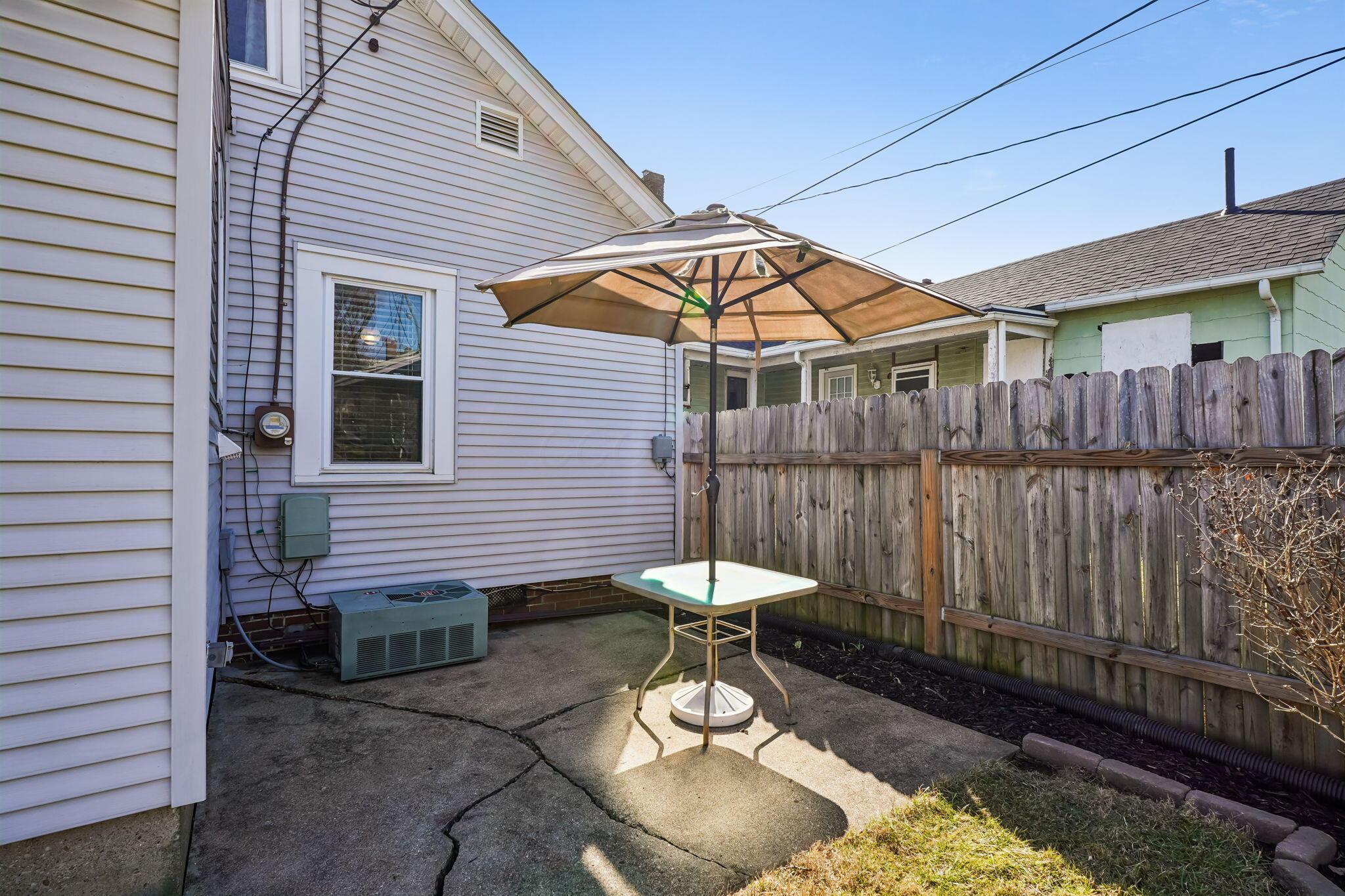 323 E Walnut Street, Lancaster, Ohio image 28