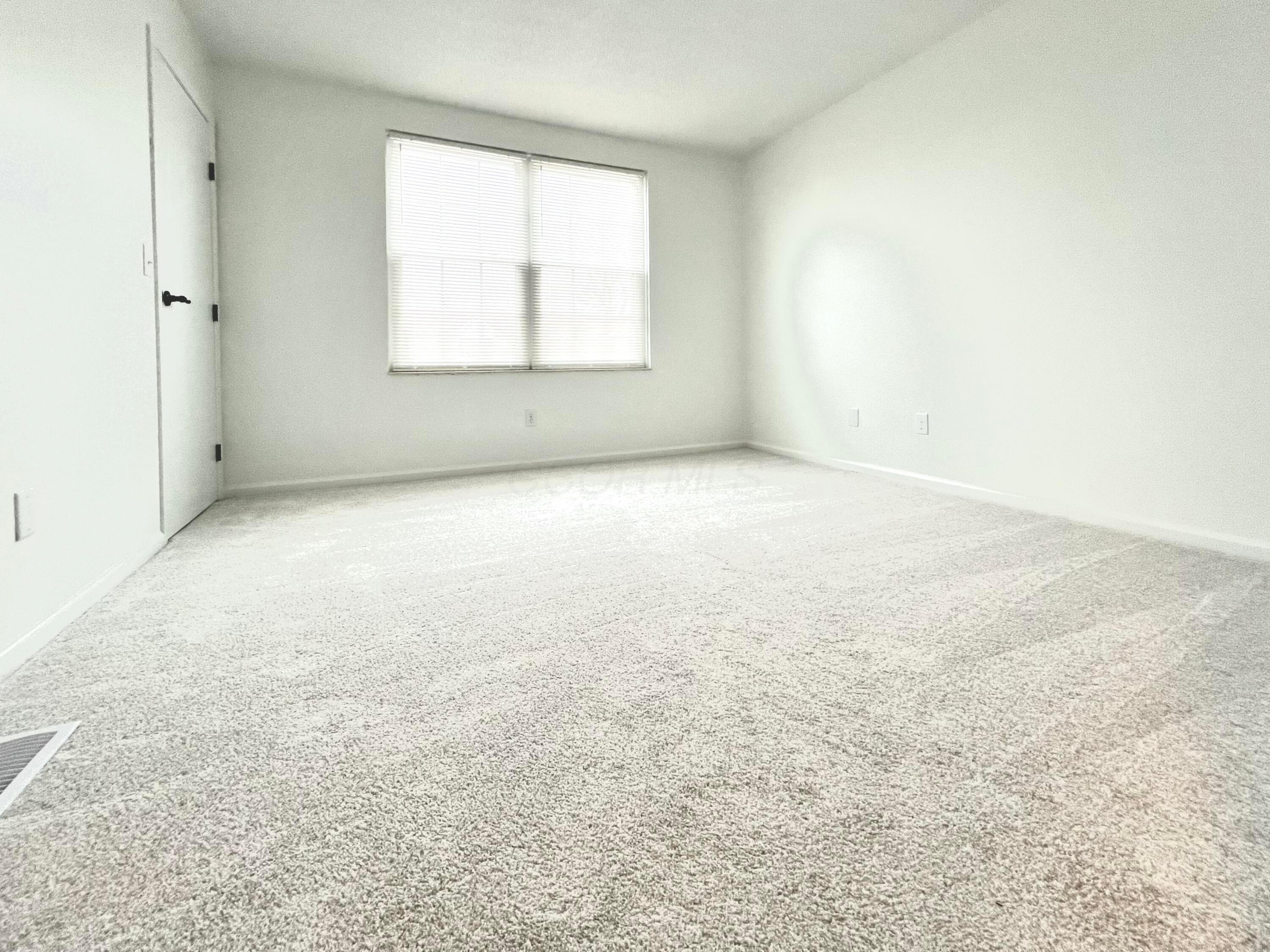4935 Stoneybrook Boulevard #18D, Hilliard, Ohio image 15