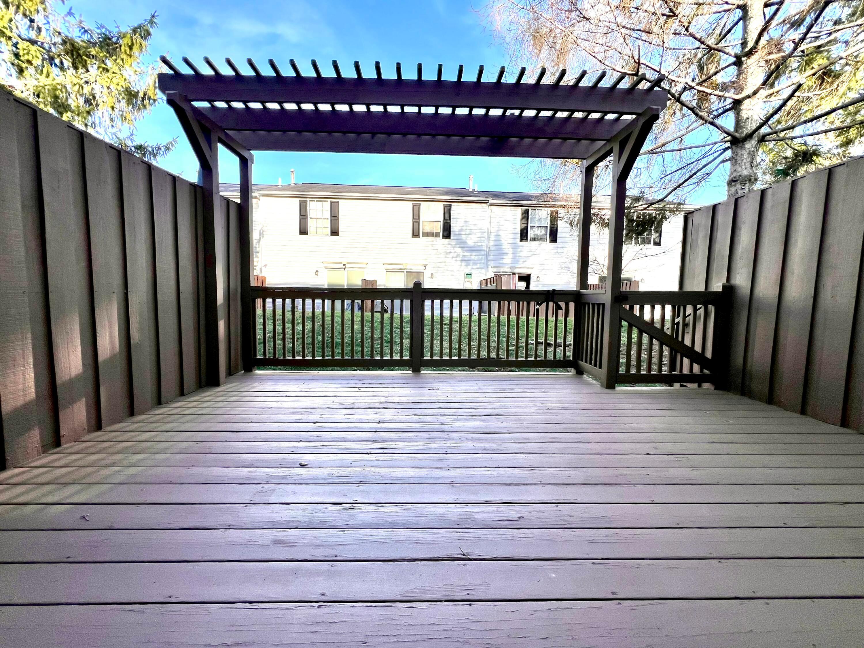 4935 Stoneybrook Boulevard #18D, Hilliard, Ohio image 28
