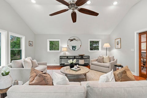 Tiny photo for 2047 Mccoy Road, Upper Arlington, OH 43220 (MLS # 226035861)