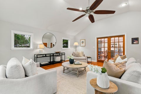 Tiny photo for 2047 Mccoy Road, Upper Arlington, OH 43220 (MLS # 226035861)
