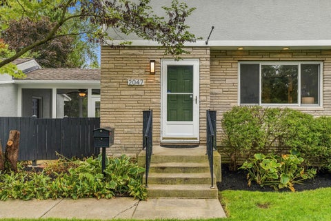 Tiny photo for 2047 Mccoy Road, Upper Arlington, OH 43220 (MLS # 226035861)