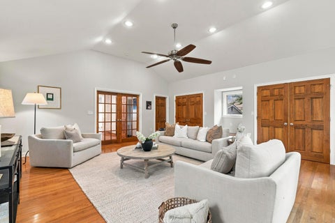 Tiny photo for 2047 Mccoy Road, Upper Arlington, OH 43220 (MLS # 226035861)