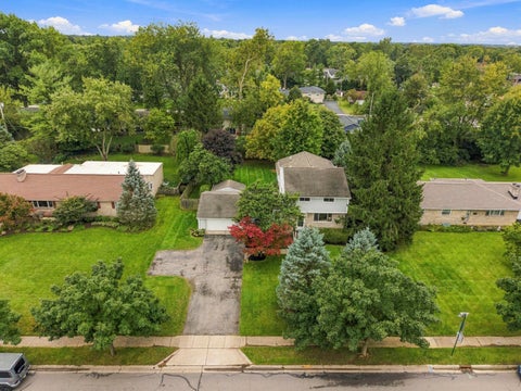 Tiny photo for 2047 Mccoy Road, Upper Arlington, OH 43220 (MLS # 226035861)