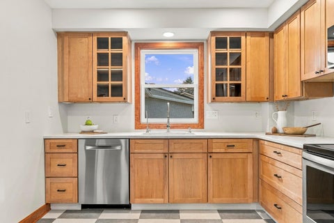 Tiny photo for 2047 Mccoy Road, Upper Arlington, OH 43220 (MLS # 226035861)