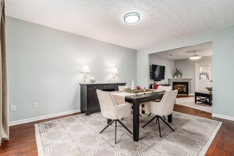 Tiny photo for 2522 Bloxom Street, Grove City, OH 43123 (MLS # 225045428)