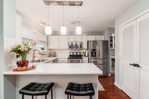 Tiny photo for 2522 Bloxom Street, Grove City, OH 43123 (MLS # 225045428)