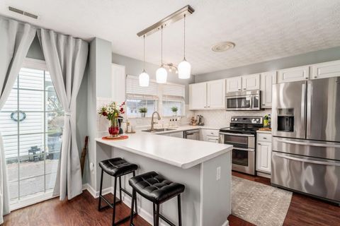 Tiny photo for 2522 Bloxom Street, Grove City, OH 43123 (MLS # 225045428)