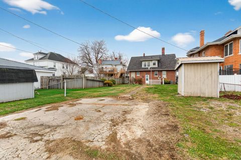 Tiny photo for 474 N Court Street, Circleville, OH 43113 (MLS # 225044514)