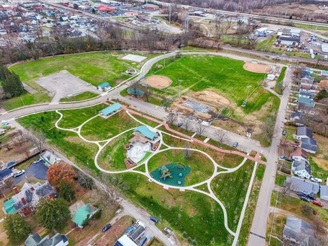 Tiny photo for 474 N Court Street, Circleville, OH 43113 (MLS # 225044514)