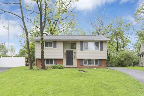 Photo of 3191 Barnett Court S, Columbus, OH 43227 (MLS # 226014761)