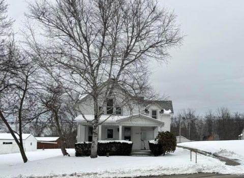 Photo of 15487 Main SE, Brownsville, OH 43721 (MLS # 226003834)