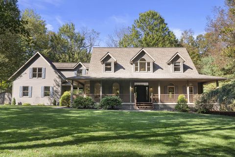 Photo of 3640 Gale Road SW, Granville, OH 43023 (MLS # 225038861)