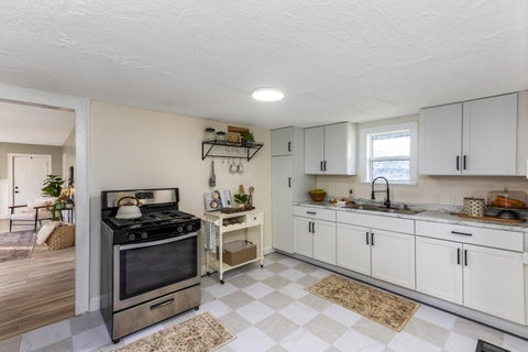 Tiny photo for 1600 Obetz Avenue, Columbus, OH 43207 (MLS # 226040972)