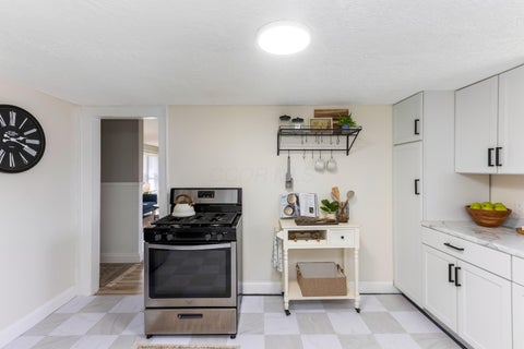 Tiny photo for 1600 Obetz Avenue, Columbus, OH 43207 (MLS # 226040972)