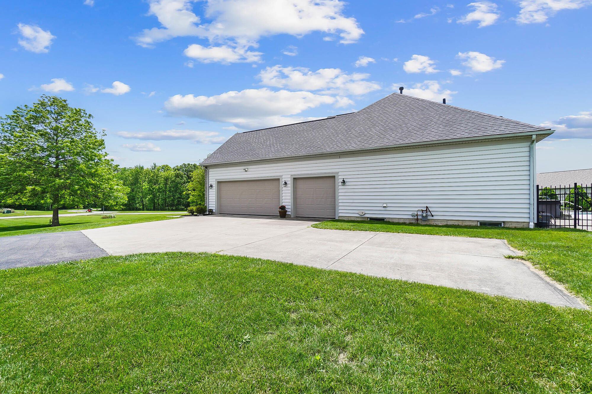 401 Warrenpoint Lane, Pataskala, Ohio image 16