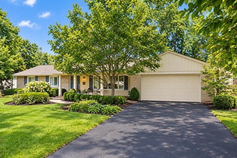 Photo of 2088 Lytham Road, Columbus, OH 43220 (MLS # 226034490)