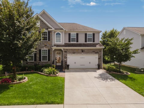 Photo of 562 Preston Trails Drive, Pickerington, OH 43147 (MLS # 226031827)