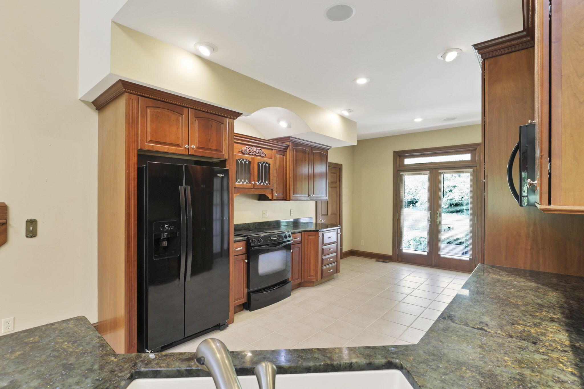 1200 Willow Road, Springfield, Ohio image 12