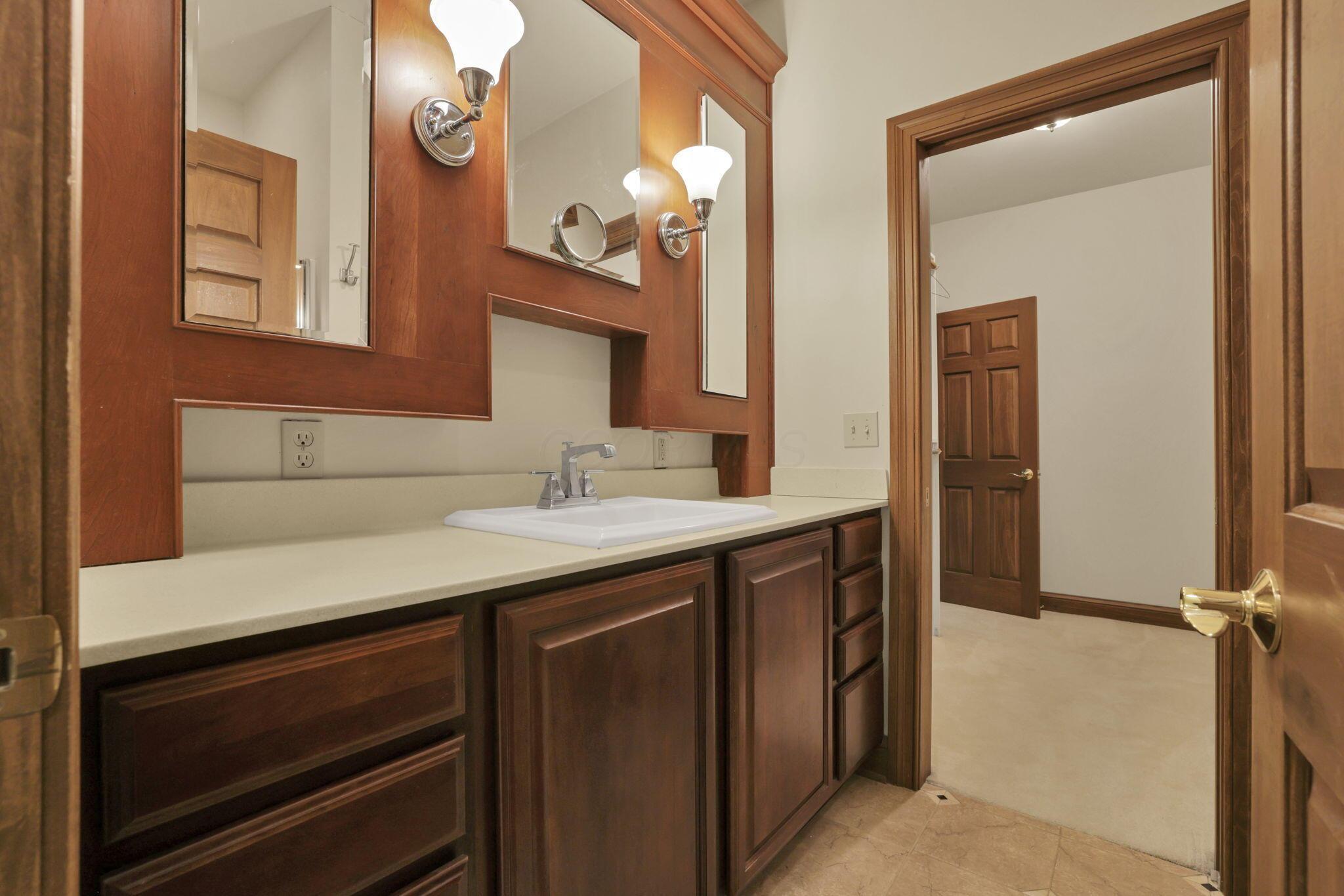 1200 Willow Road, Springfield, Ohio image 34