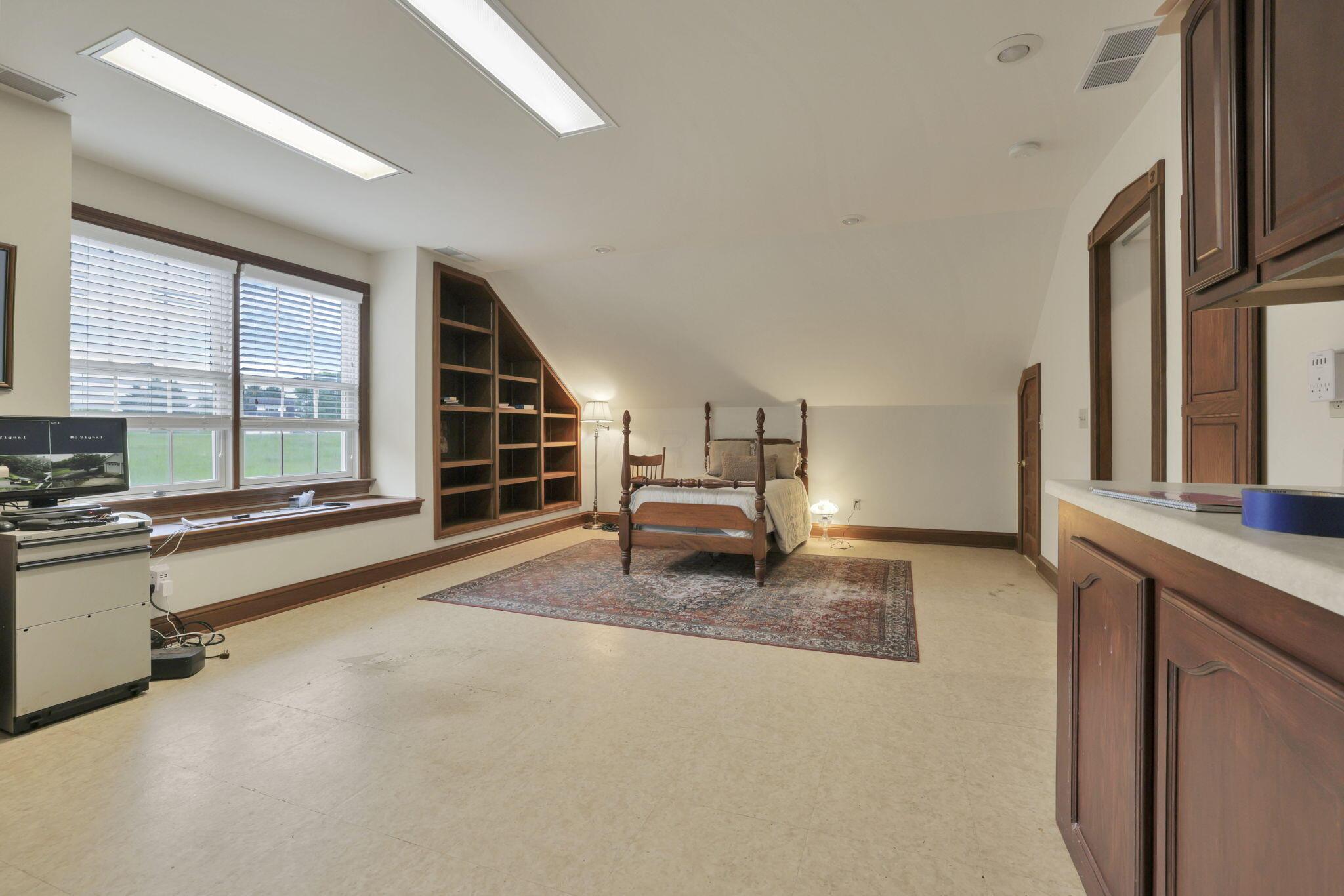 1200 Willow Road, Springfield, Ohio image 50