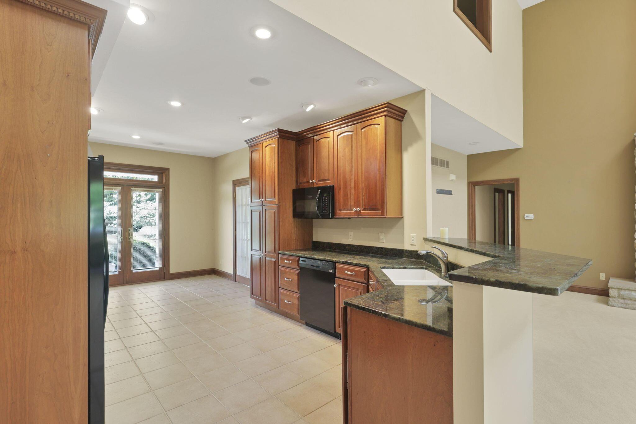 1200 Willow Road, Springfield, Ohio image 11