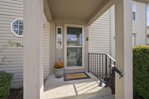 Tiny photo for 2002 Jasper Lane 26D #26D, Hilliard, OH 43026 (MLS # 225037619)