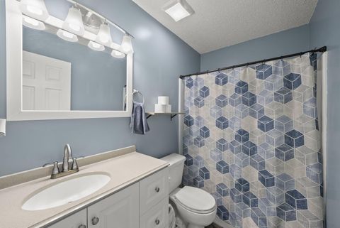 Tiny photo for 2002 Jasper Lane 26D #26D, Hilliard, OH 43026 (MLS # 225037619)