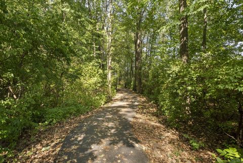 Tiny photo for 2002 Jasper Lane 26D #26D, Hilliard, OH 43026 (MLS # 225037619)
