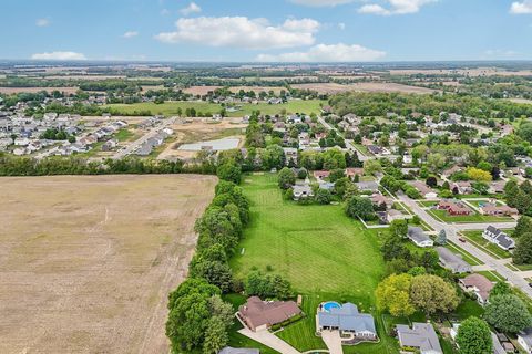 Tiny photo for 676 Fairlawn Drive, Circleville, OH 43113 (MLS # 226014364)