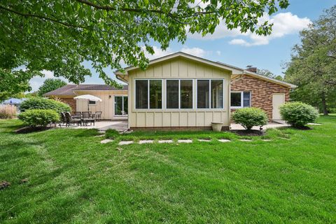 Tiny photo for 676 Fairlawn Drive, Circleville, OH 43113 (MLS # 226014364)