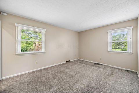 Tiny photo for 676 Fairlawn Drive, Circleville, OH 43113 (MLS # 226014364)