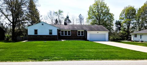 Photo of 7607 Palmer Road SW, Reynoldsburg, OH 43068 (MLS # 225015501)