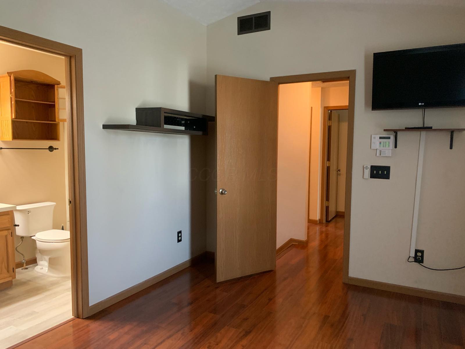 1509 Anderley Road, Grove City, Ohio image 16