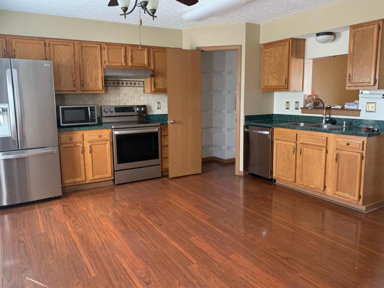 1509 Anderley Road, Grove City, Ohio image 20