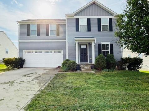 Photo of 1059 Sun Ridge Street, Lancaster, OH 43130 (MLS # 226012089)