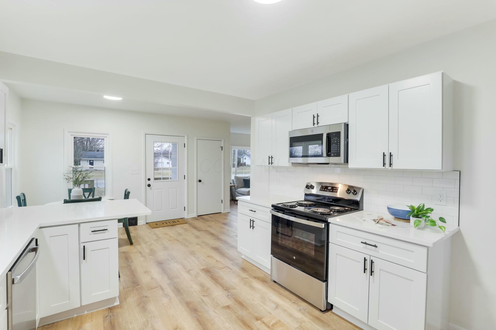 4895 Cosgray Road, Hilliard, Ohio image 20