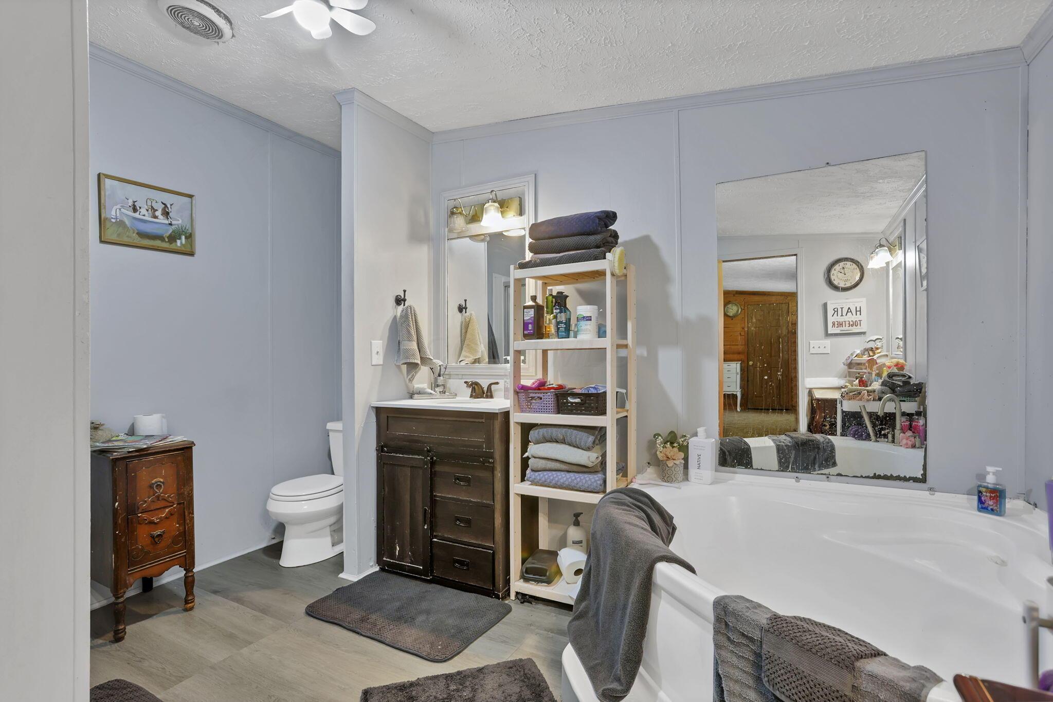 66551 Airport Road, New Plymouth, Ohio image 23