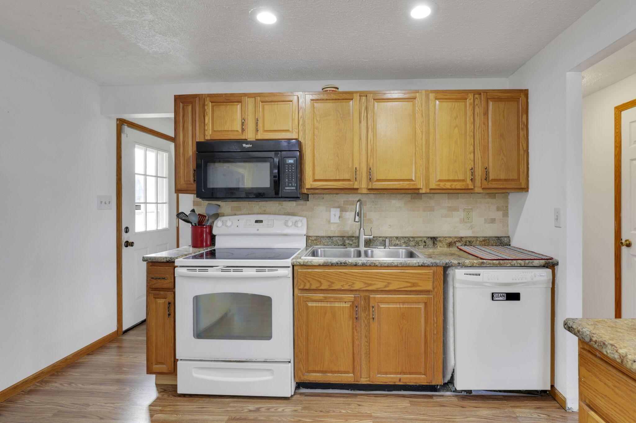 1730 Chippewa Drive, Circleville, Ohio image 13