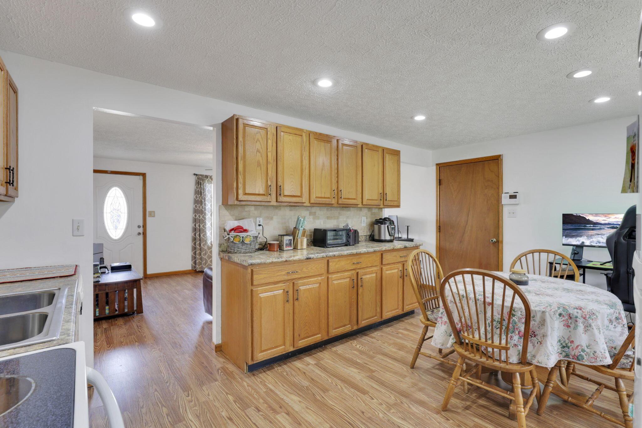 1730 Chippewa Drive, Circleville, Ohio image 12