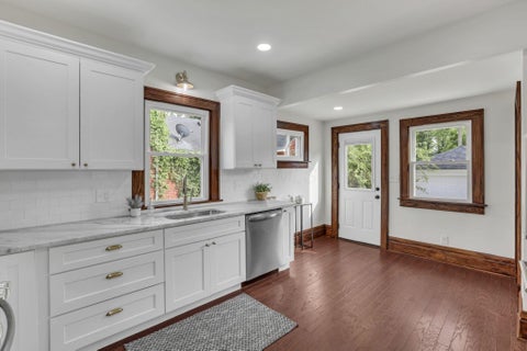 Tiny photo for 201 S Main Street, London, OH 43140 (MLS # 226027365)