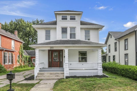 Photo of 201 S Main Street, London, OH 43140 (MLS # 226027365)