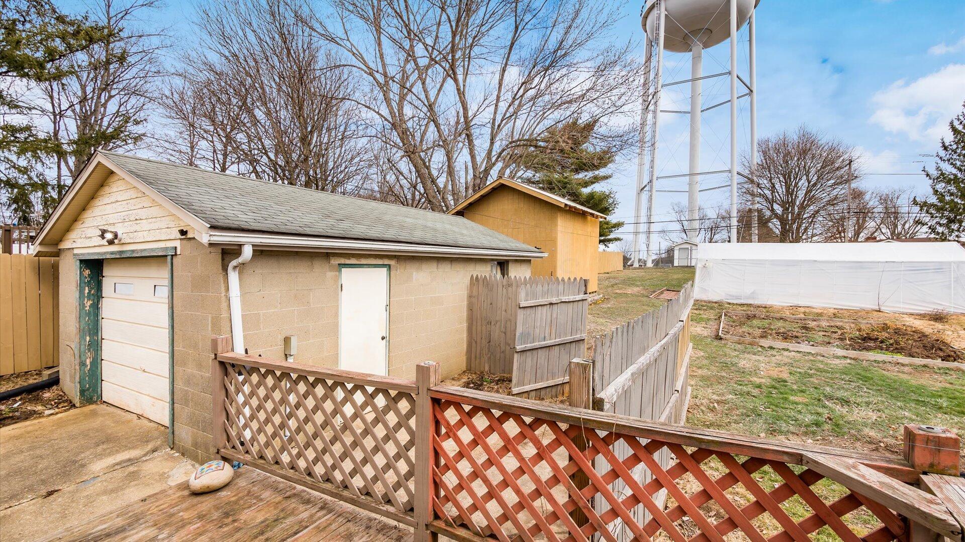 111 S Maple Heights, New Lexington, Ohio image 5