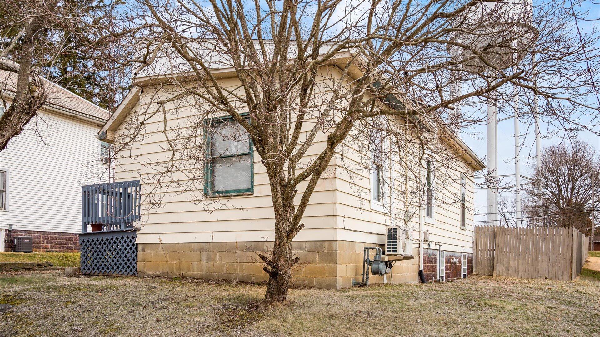 111 S Maple Heights, New Lexington, Ohio image 6