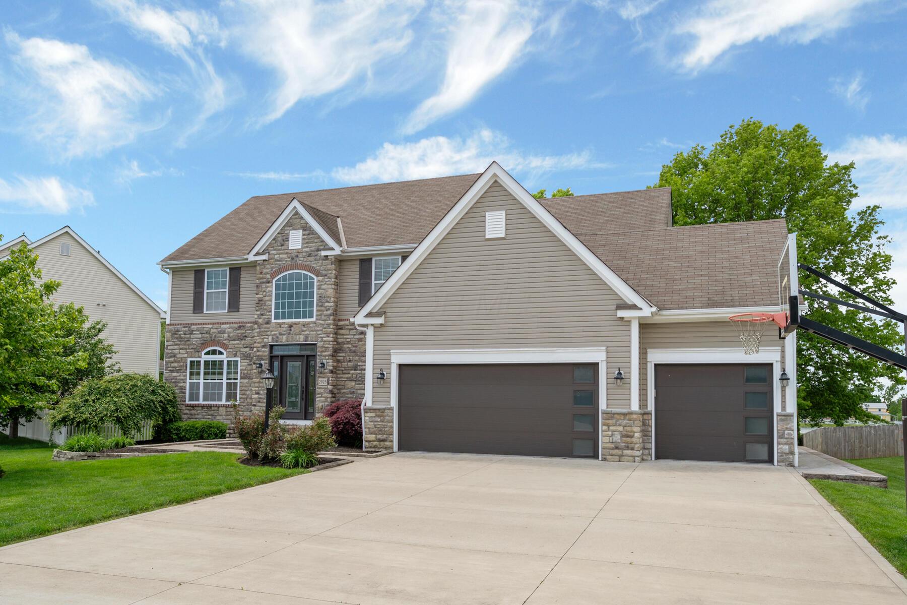 2928 Indian Summer Drive, Galena, Ohio image 1