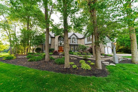 Photo of 7325 Penneyroyal Place, Dublin, OH 43017 (MLS # 225021373)