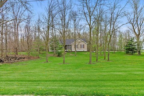 Photo of 32000 N Middlesworth Road, West Mansfield, OH 43358 (MLS # 226012501)
