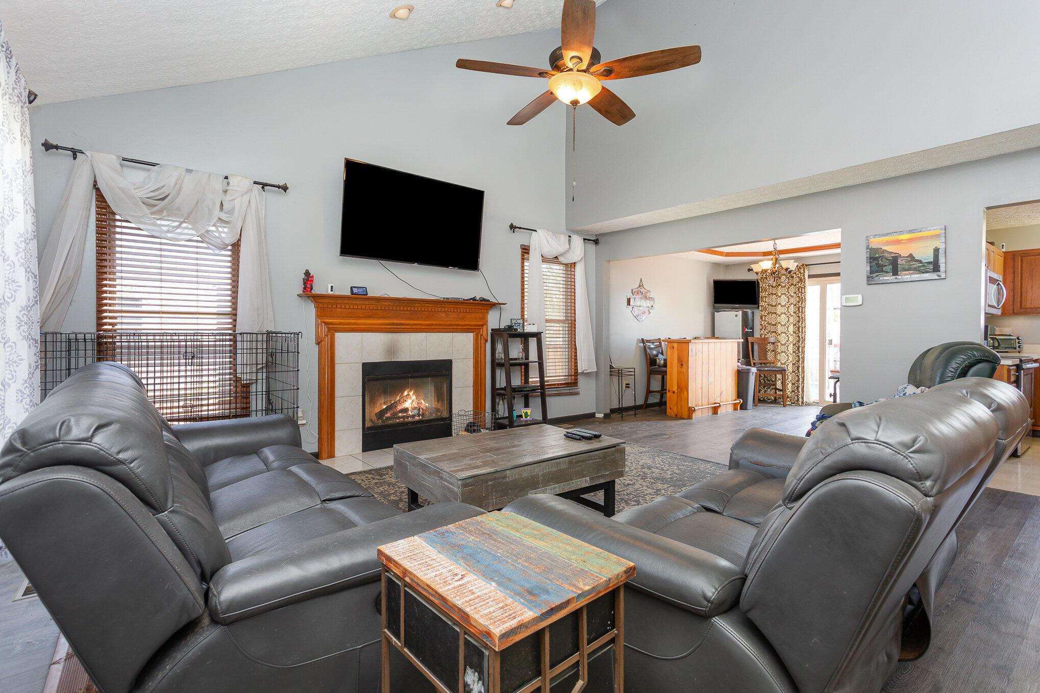 143 Yehlshire Drive, Galloway, Ohio image 4